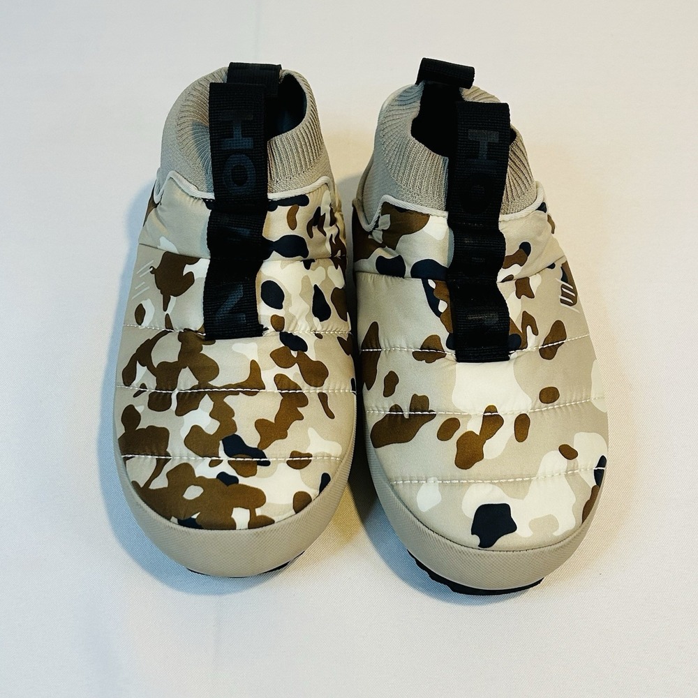 HOLDEN Stretch Knit Camo Print Quilted Shell Slippers Womens S 6-8 Beige